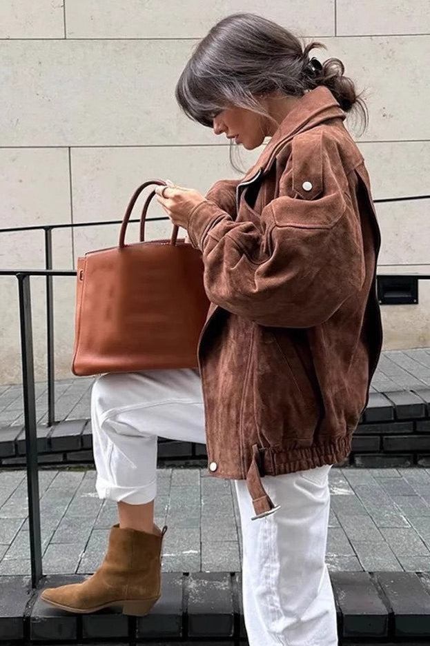 Effortlessly Elegant Jacket with a Timeless Design