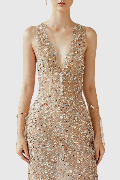 Beautifully Crafted Dress in a Classic Style