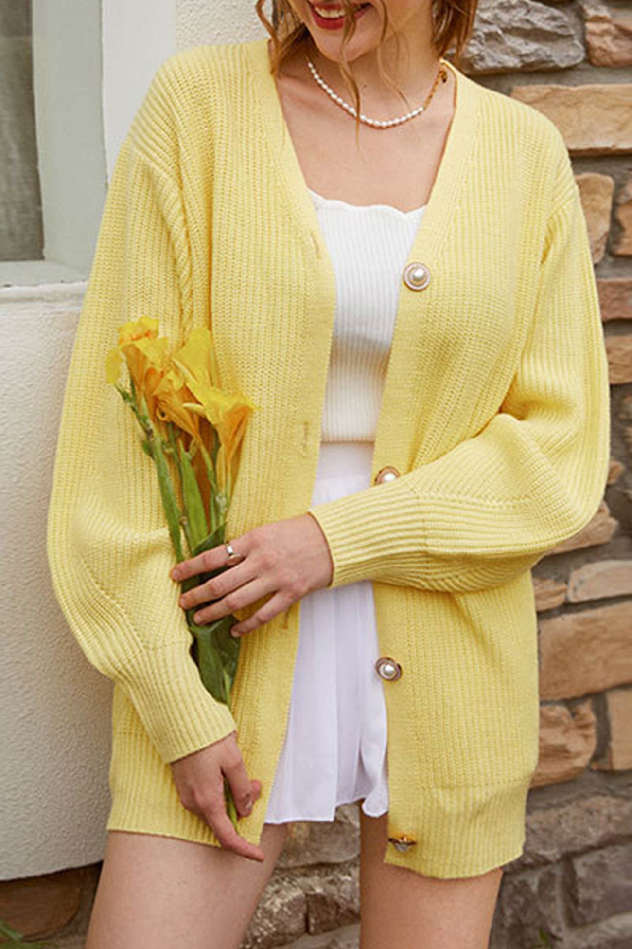 Elegantly Styled Cardigan for Everyday Wear