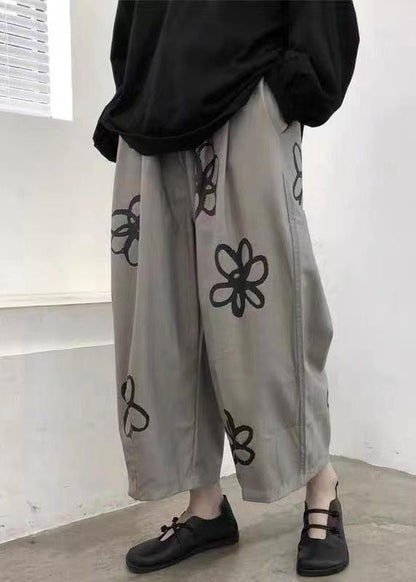 Classic Vintage Pants with a Flattering Fit