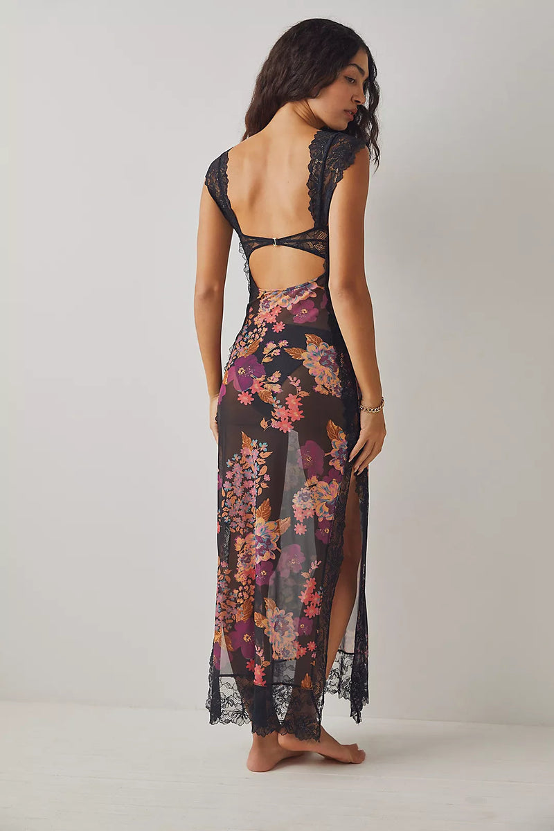 Gracefully Styled Garment for Any Occasion