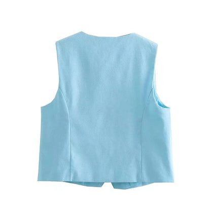Gracefully Styled Garment for Any Occasion
