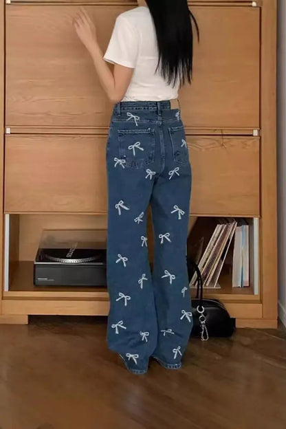 Elegantly Styled Pants for Everyday Wear