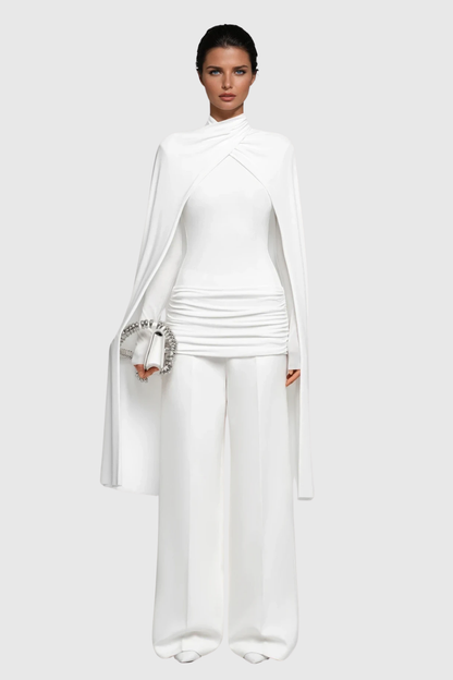 Well Tailored Top with a Graceful Silhouette