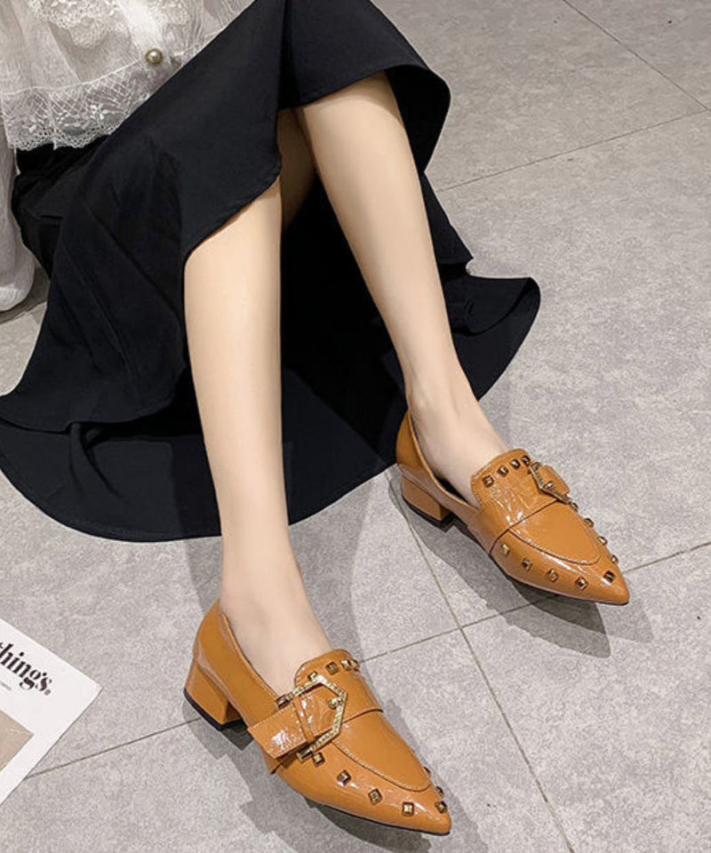 Sophisticated Garment with a Clean Classic Look
