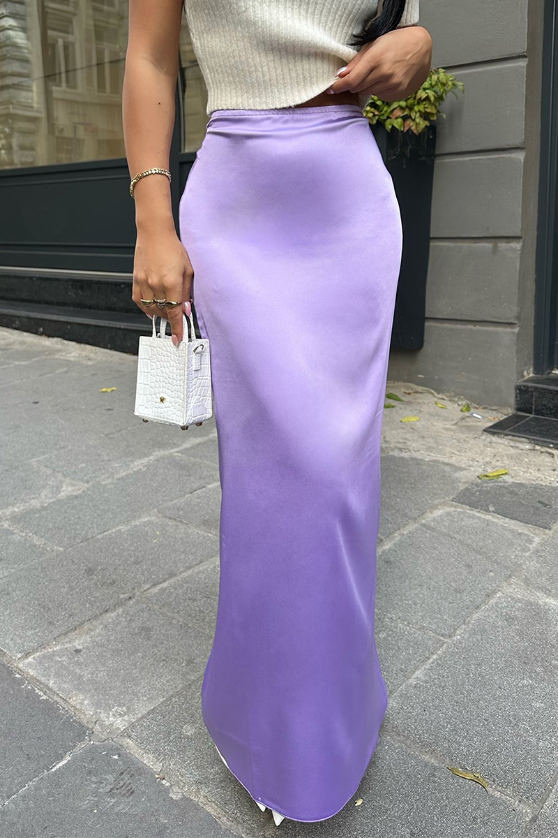 Gracefully Styled Garment for Any Occasion