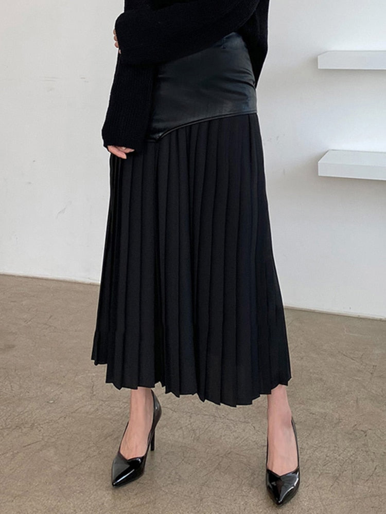 Effortlessly Elegant Garment with a Timeless Design
