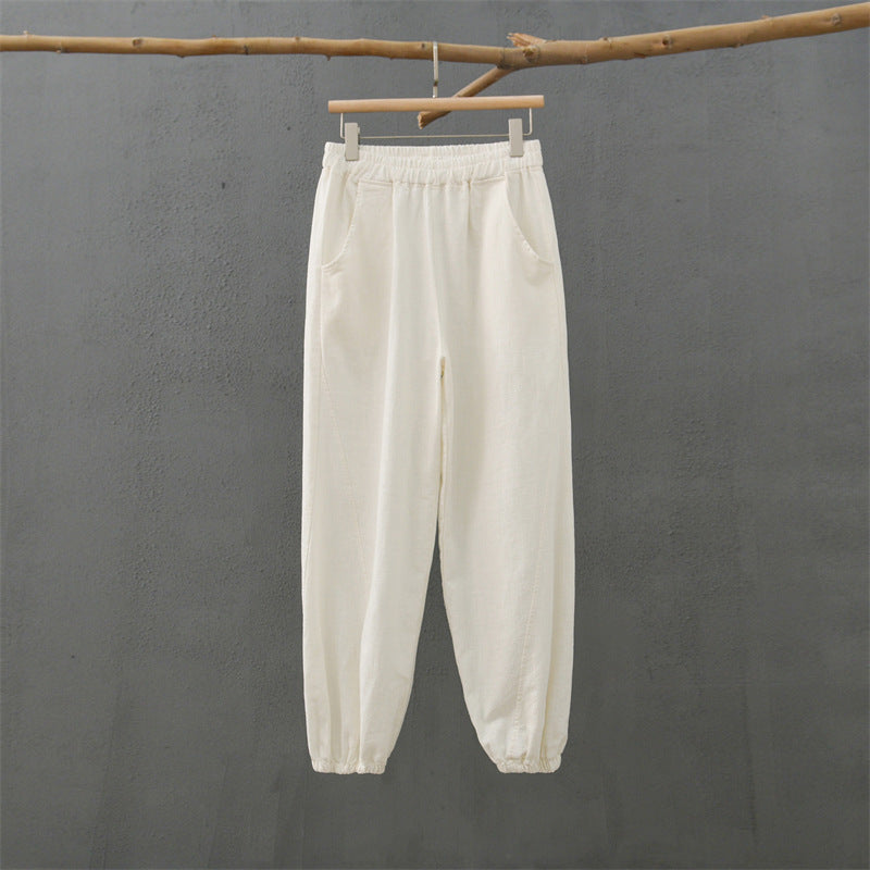 Classic Vintage Pants with a Flattering Fit