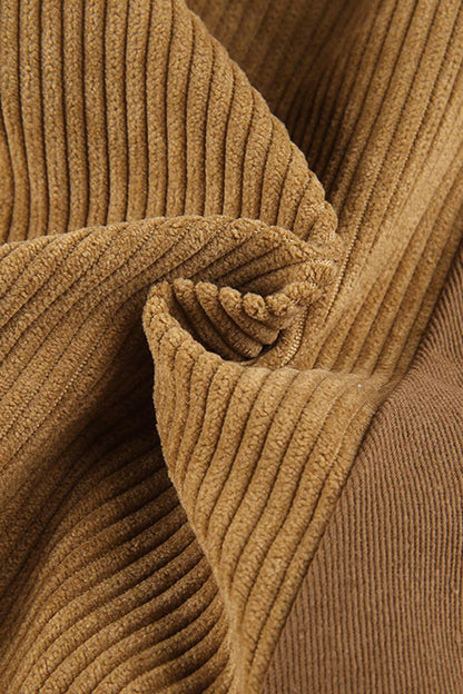 Effortlessly Elegant Pants with a Timeless Design