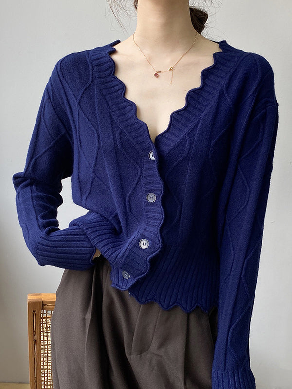 Well Tailored Cardigan with a Graceful Silhouette