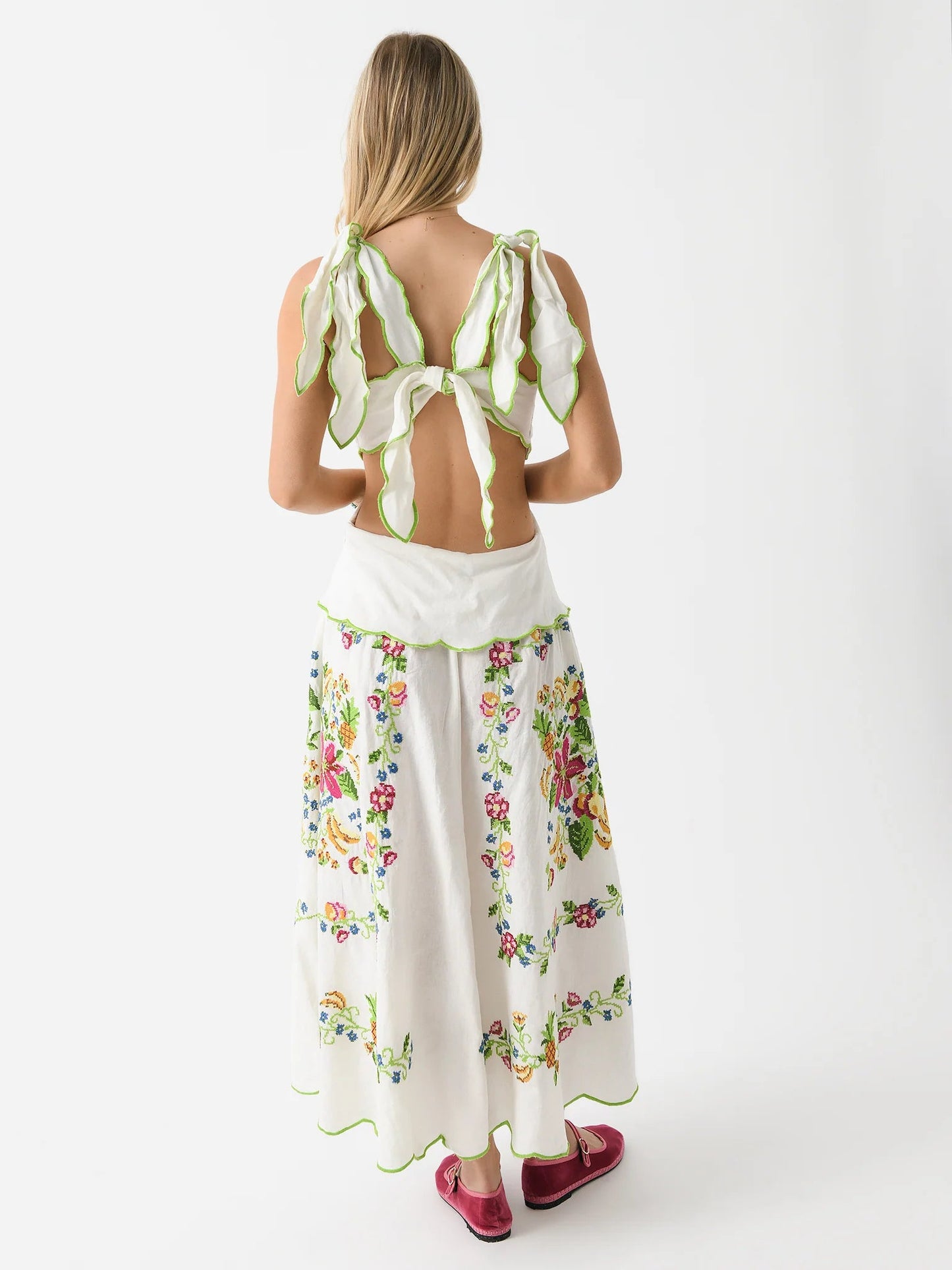 Beautifully Crafted Dress in a Classic Style