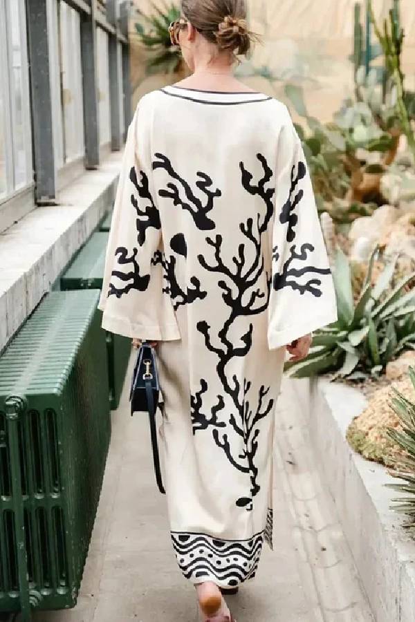 Classic Vintage & Enduringly Stylish Dress