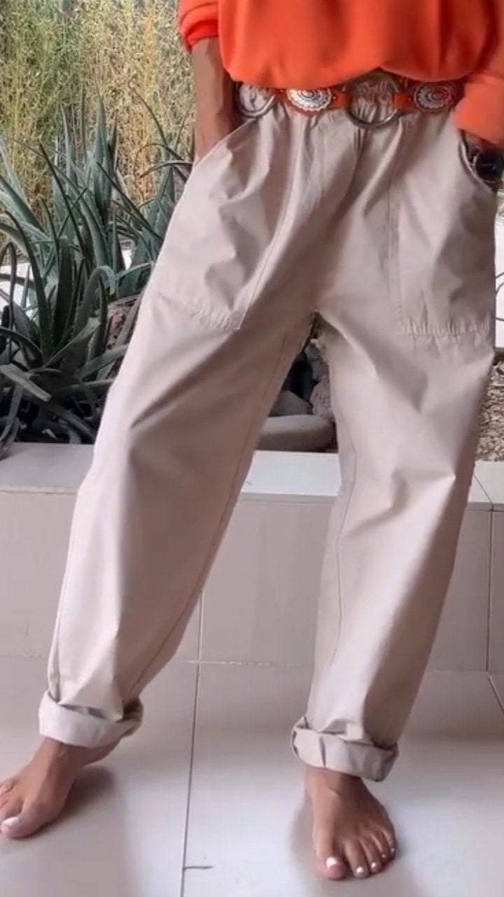 Well Tailored Trousers with a Graceful Silhouette