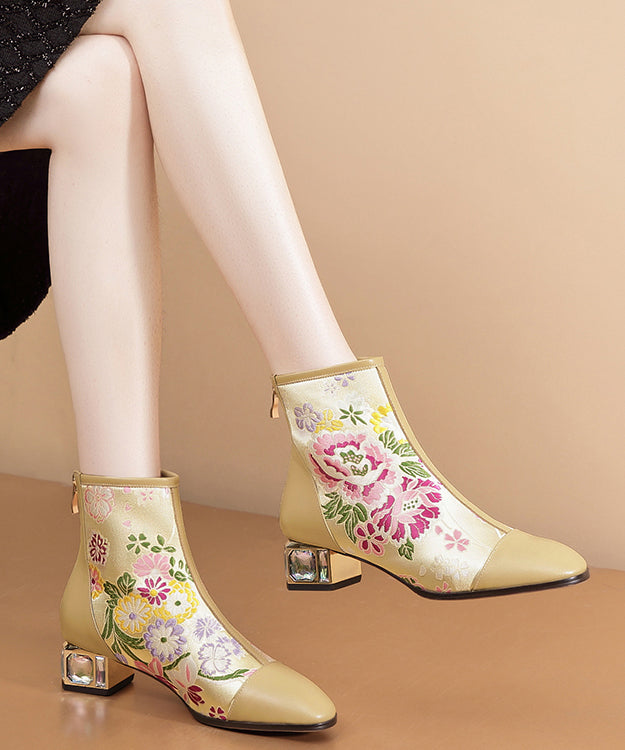 Polished Boots with an Effortless Classic Look