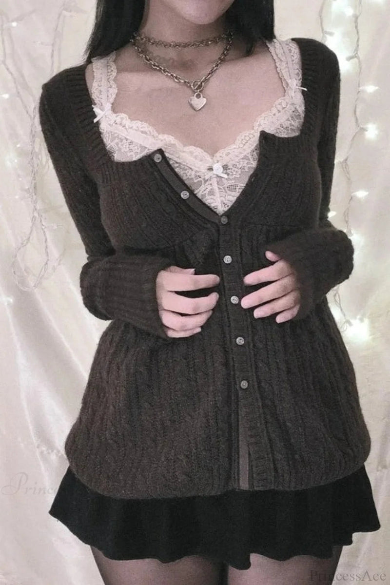 Beautifully Finished Blouse in a Timeless Design
