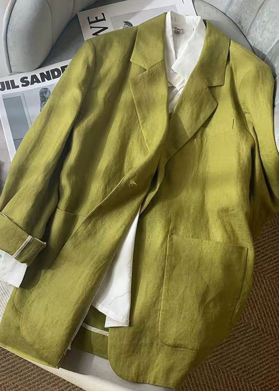 Sophisticated Coat with a Clean Classic Look