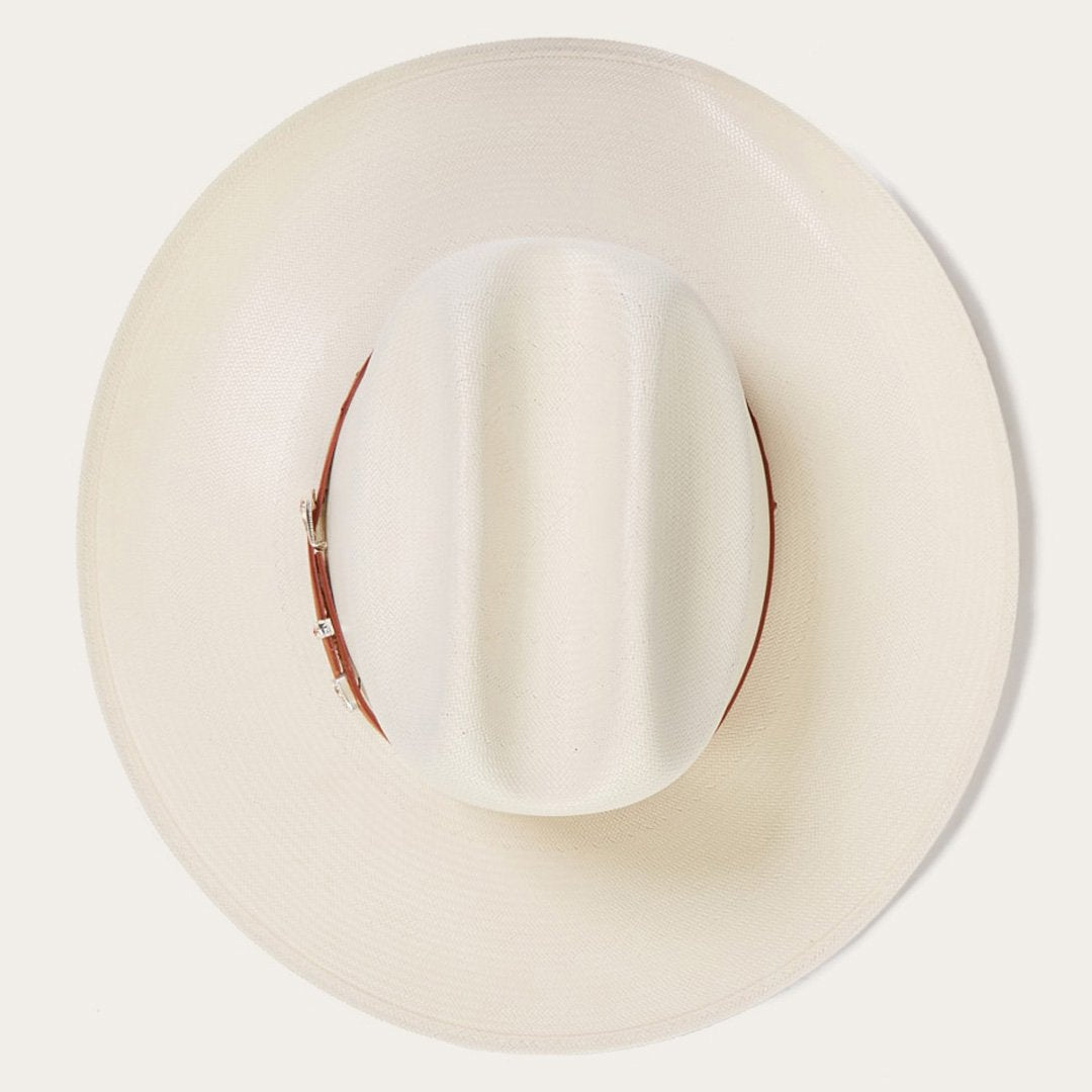 Sophisticated Garment with a Clean Classic Look