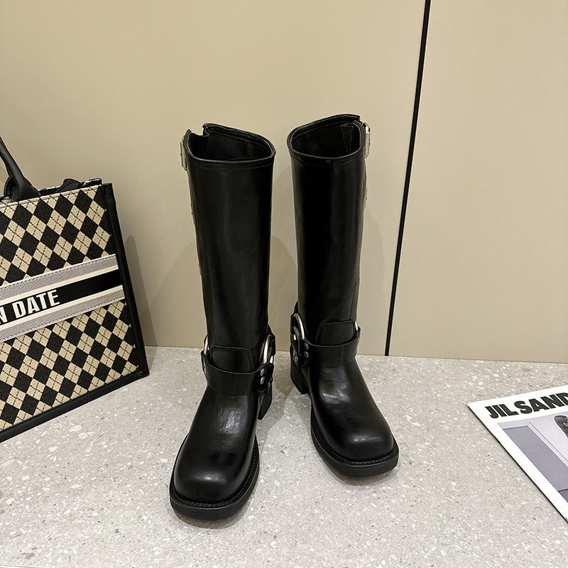 Beautifully Finished Boots in a Timeless Design