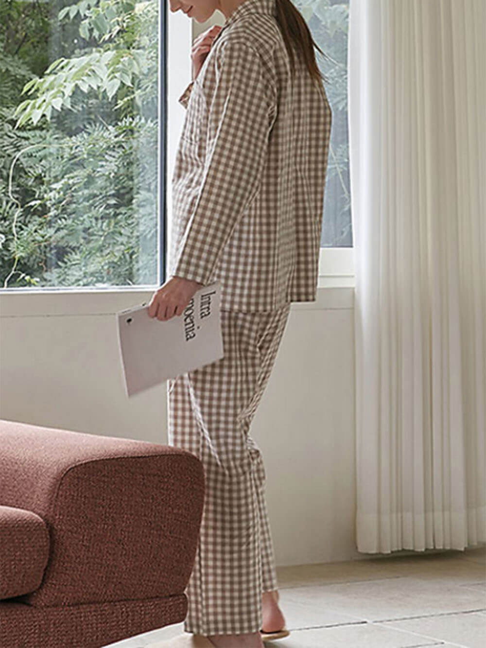 Effortlessly Elegant Garment with a Timeless Design