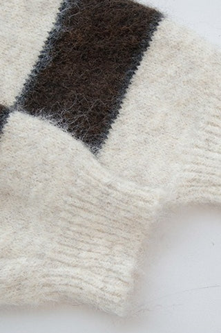 Classic Vintage Cardigan with a Flattering Fit