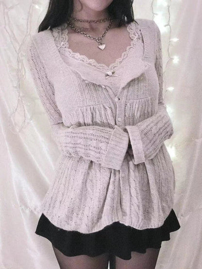 Elegantly Styled Cardigan for Everyday Wear