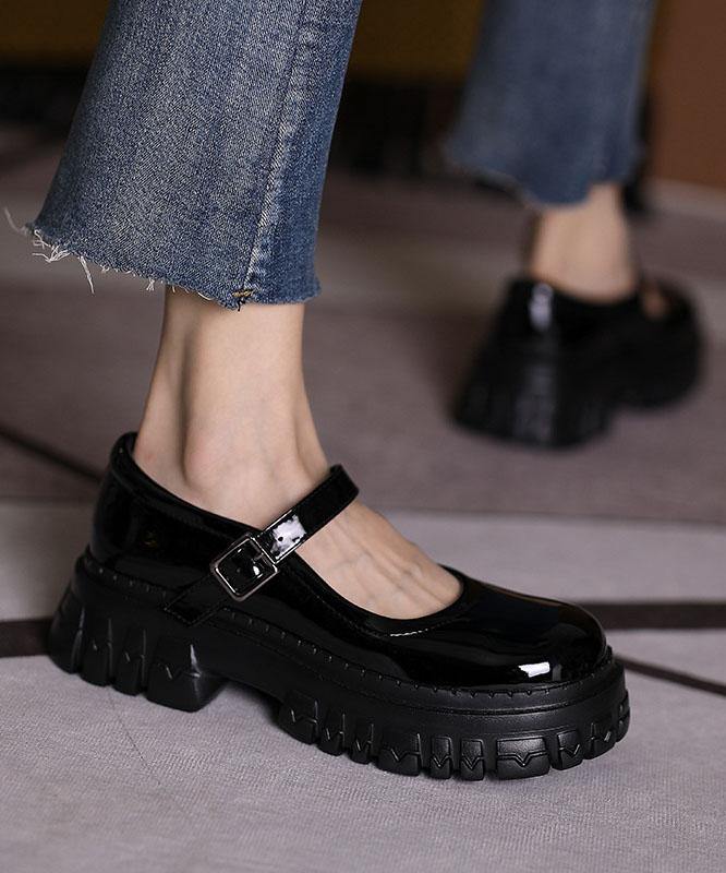 Elegantly Styled Shoes for Everyday Wear