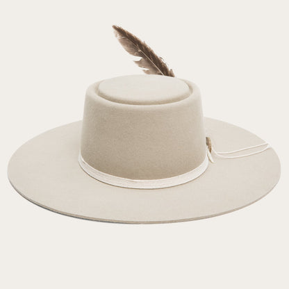 Sophisticated Garment with a Clean Classic Look