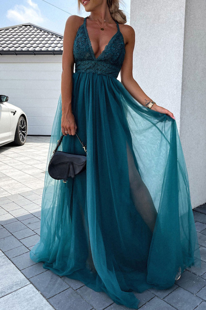 Sophisticated Dress with a Clean Classic Look