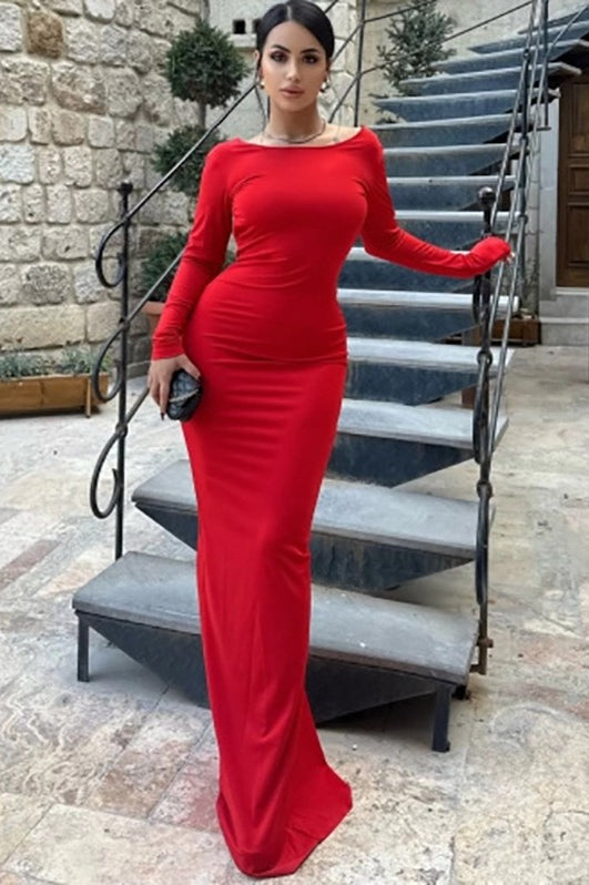 Well Tailored Dress with a Graceful Silhouette