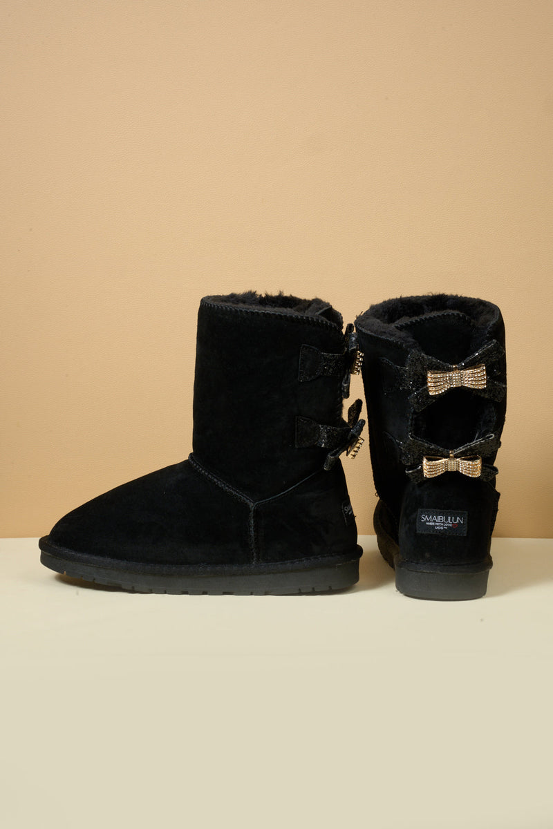 Classic Vintage Boots with a Flattering Fit
