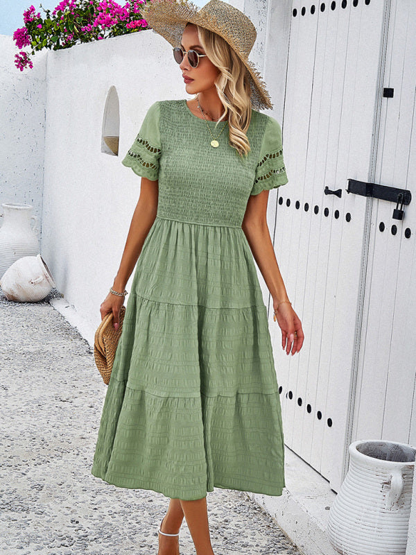 Effortlessly Elegant Dress with a Timeless Design