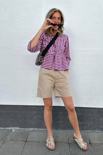 Effortlessly Elegant Blouse with a Timeless Design