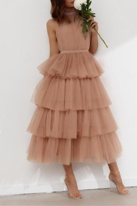 Gracefully Styled Dress for Any Occasion