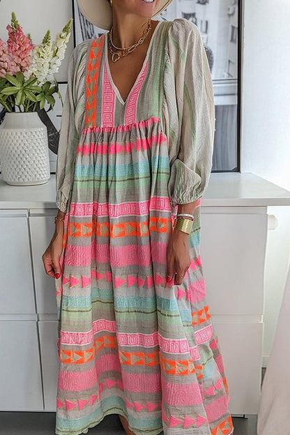 Classic Vintage Dress with a Flattering Fit