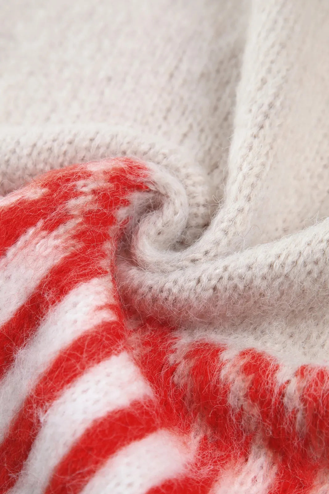 Gracefully Styled Cardigan for Any Occasion