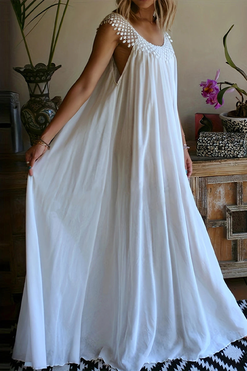 Beautifully Finished Dress in a Timeless Design