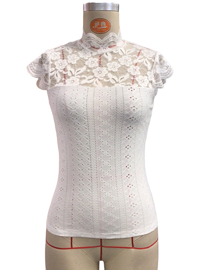 Effortlessly Elegant T-Shirt with a Timeless Design