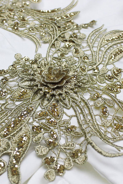Beautifully Finished Dress in a Timeless Design