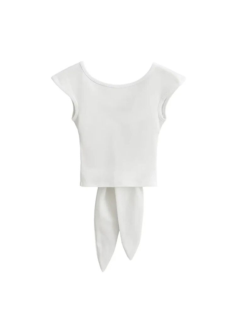 Polished Top with an Effortless Classic Look
