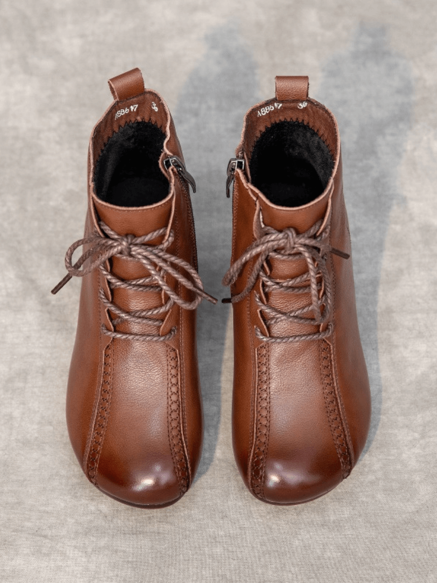 Polished Boots with an Effortless Classic Look