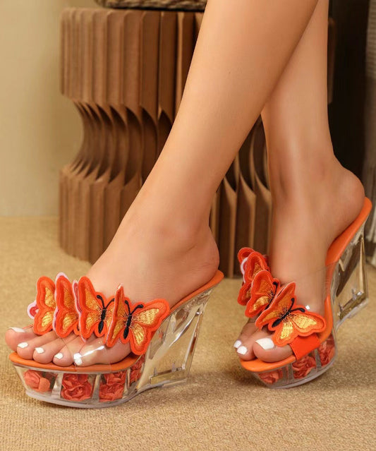 Effortlessly Elegant Heels with a Timeless Design