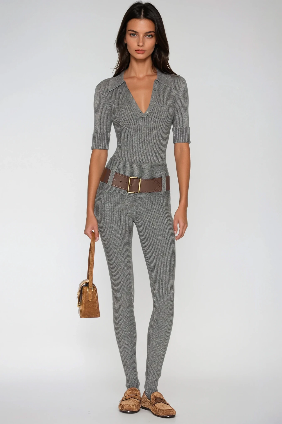 Effortlessly Elegant Pants with a Timeless Design