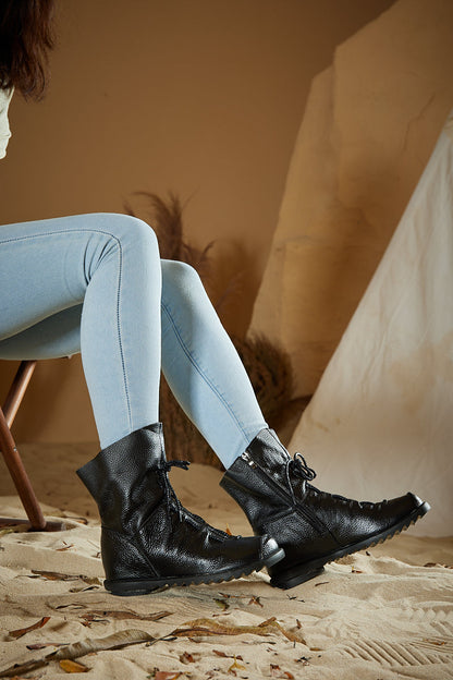 Polished Boots with an Effortless Classic Look