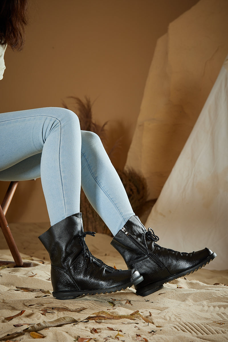 Polished Boots with an Effortless Classic Look