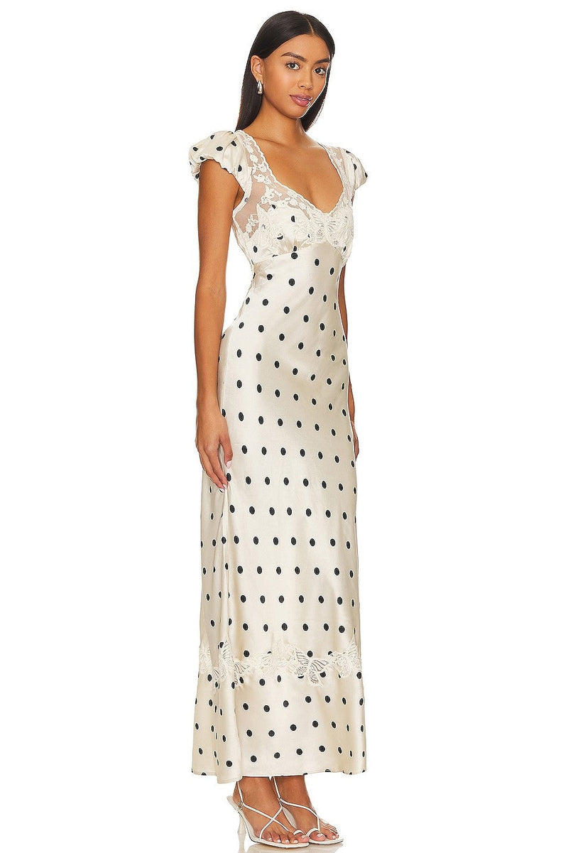 Classic Vintage Dress with a Flattering Fit
