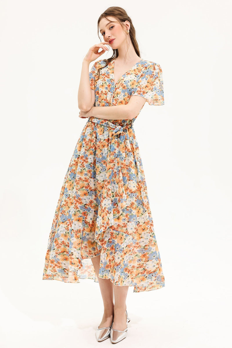 Well Tailored Dress with a Graceful Silhouette