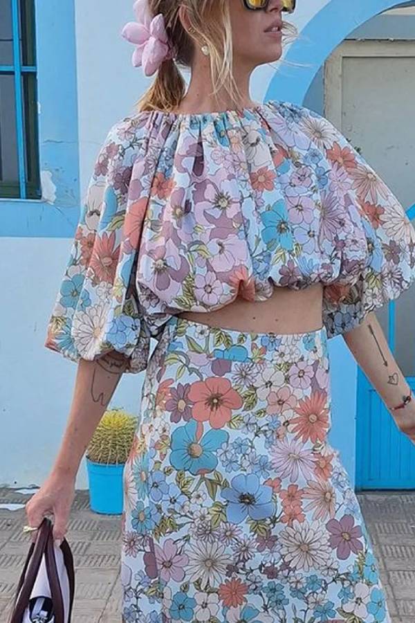 Well Tailored Top with a Graceful Silhouette