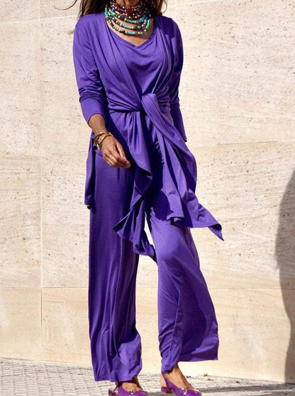 Elegantly Styled Trousers for Everyday Wear