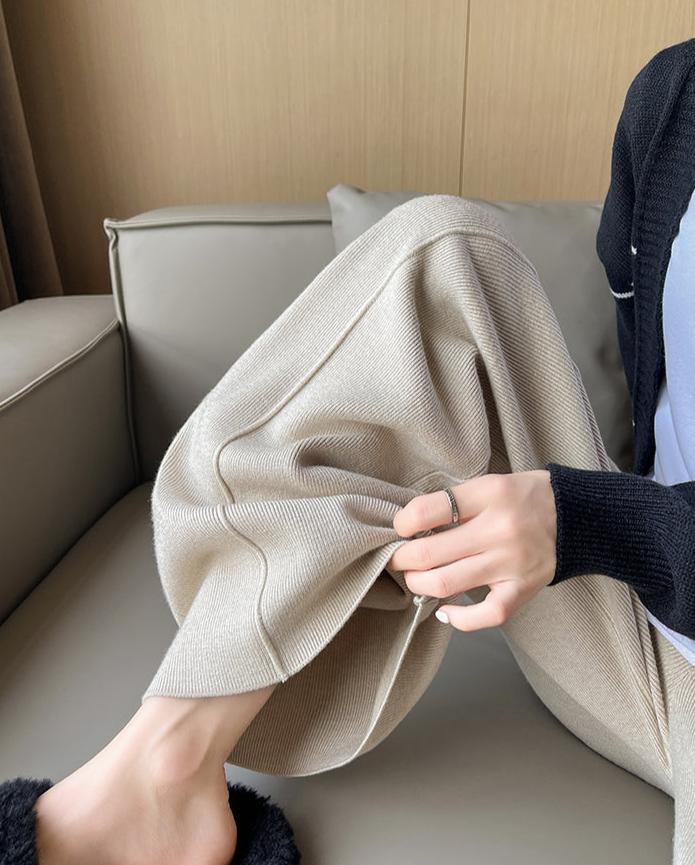 A Vintage Style Pants with Delicate Timeless Details