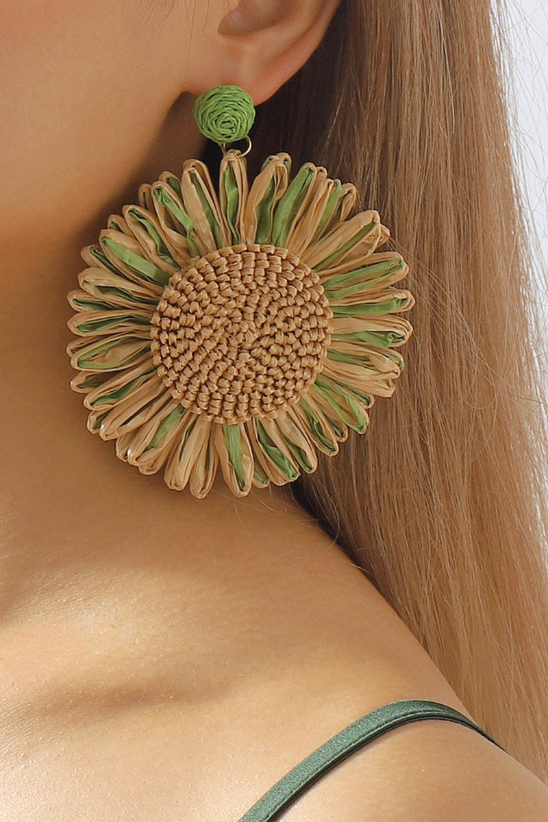 Gracefully Styled Garment for Any Occasion